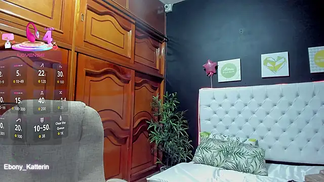 ebony katterin online show from 23, 4, 2026