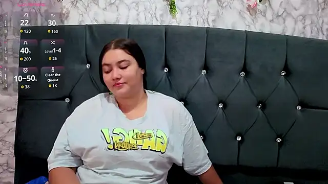 Mikaellaginx online show from 7, 3, 2026