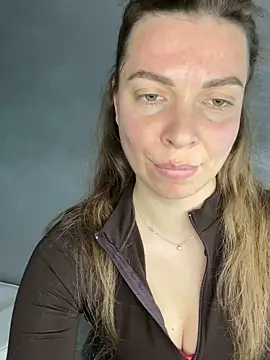 Luna2547 online show from 2, 5, 2026