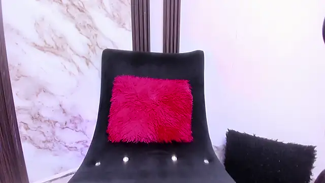 Nina vegas online show from 18, 5, 2026