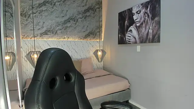 Esmeralda  18 online show from 25, 4, 2026