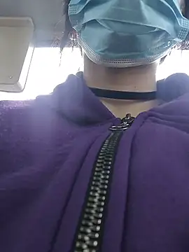 Naomimolie online show from 28, 4, 2026