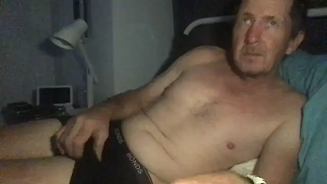 MrBombasticxxx online show from 19, 4, 2026