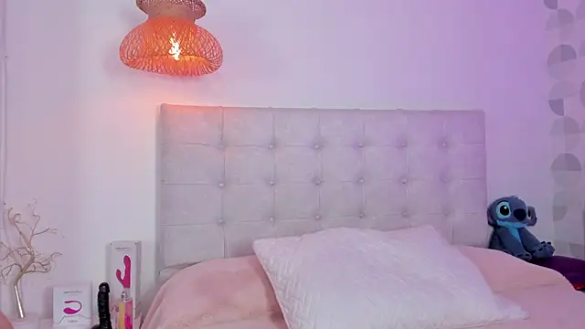 Vanessa cruz 18 online show from 8, 7, 2026