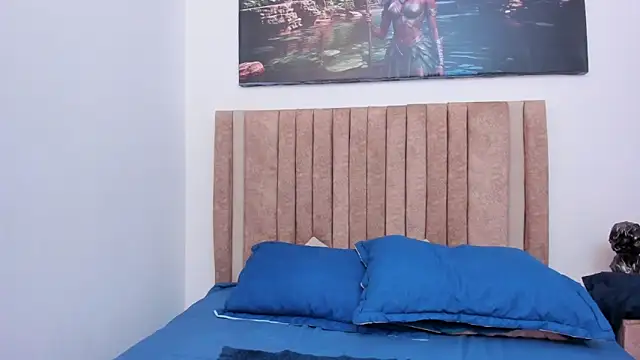 Thalia parkerr  online show from 7, 4, 2026