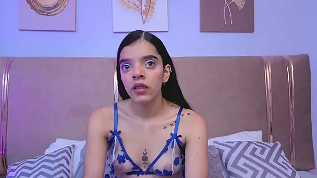 Thalia parkerr  online show from 22, 4, 2026