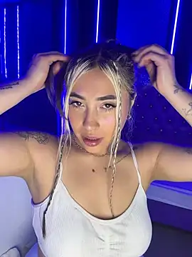 ManuelaVeeleez online show from 28, 7, 2026