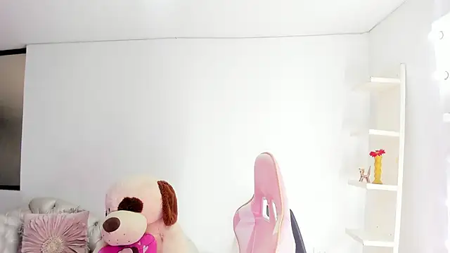 KoralCruz  online show from 28, 3, 2026