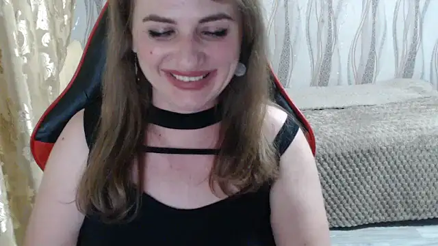 LioraW online show from 8, 3, 2026