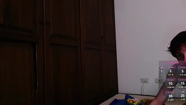 hot moons online show from 9, 3, 2026