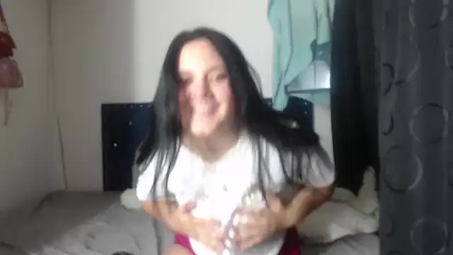 Snapshot of Mia_latinhot chatting on 10, 3, 2026 Mia latinhot online show from 10, 3, 2026