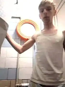 Snapshot of Loshka19 chatting on 5, 3, 2026 Loshka19 online show from 5, 3, 2026