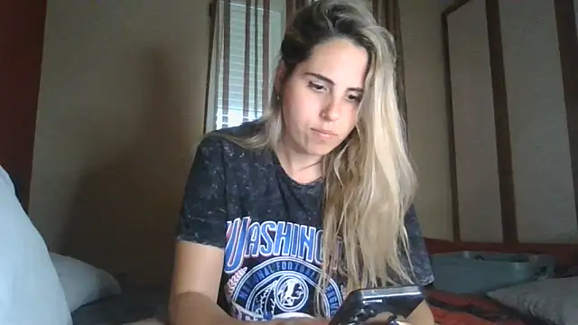 Emilyvuxa online show from 9, 5, 2026