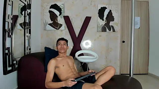 SKINNY BOYXXX online show from 24, 4, 2026