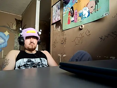 XSnowFlakeX15 online show from 6, 5, 2026