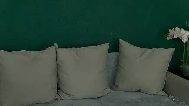 SkinnyNatty online show from 30, 3, 2026