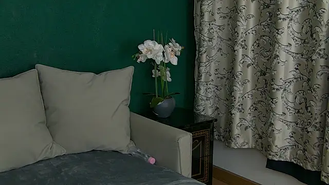 SkinnyNatty online show from 21, 4, 2026