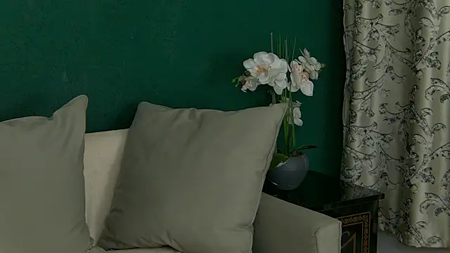 SkinnyNatty online show from 26, 4, 2026