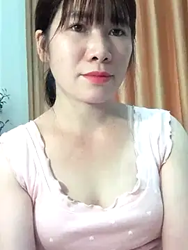 Bondgirl 9 online show from 8, 4, 2026