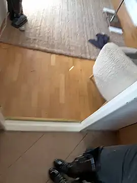 SkinnyLilly online show from 21, 4, 2026