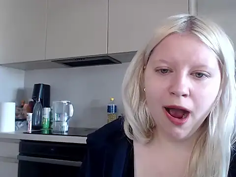 LenaSecret19 online show from 22, 4, 2026