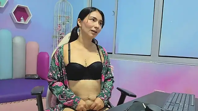 LESLY PALMEER online show from 13, 3, 2026