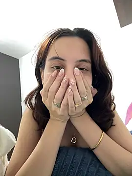 Nicole Cute04 online show from 26, 4, 2026