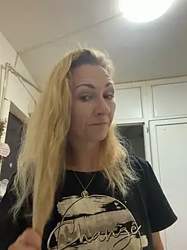 Secret Ladyx online show from 21, 7, 2026