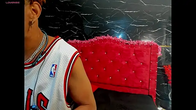 the curlyhot online show from 6, 3, 2026