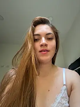 EvaBrown  online show from 12, 3, 2026