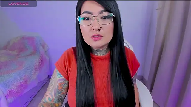 Snapshot of heeyy_kitty chatting on 15, 5, 2026 heeyy kitty online show from 15, 5, 2026