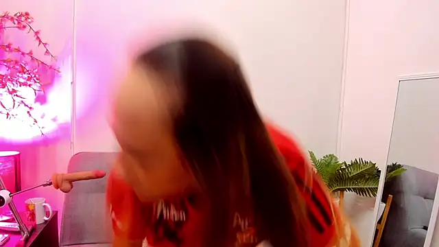 KahiaSmith online show from 25, 4, 2026