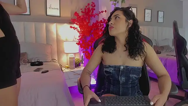 Kiara Kismet  online show from 21, 6, 2026