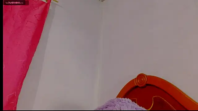 Snapshot of taliana_mateus chatting on 3, 5, 2026 taliana mateus online show from 3, 5, 2026