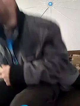 Snapshot of CirclingClass chatting on 27, 1, 2025 CirclingClass online show from 27, 1, 2025