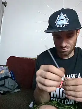 Snapshot of CirclingClass chatting on 21, 2, 2025 CirclingClass online show from 21, 2, 2025