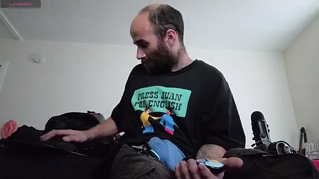 Snapshot of CirclingClass chatting on 8, 10, 2025 CirclingClass online show from 8, 10, 2025