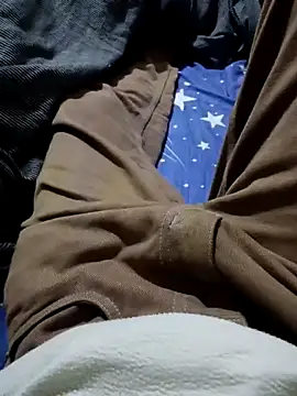 Snapshot of rockmen04 chatting on 9, 3, 2026 rockmen04 online show from 9, 3, 2026