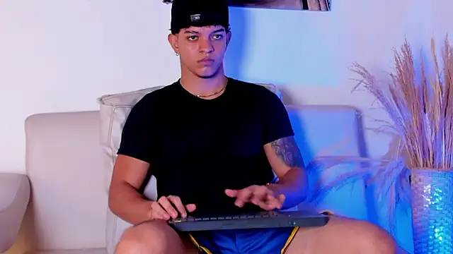 Snapshot of Noah_brown_2 chatting on 11, 4, 2026 Noah brown 2 online show from 11, 4, 2026