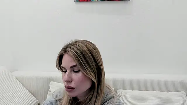 MollyCem online show from 12, 3, 2026