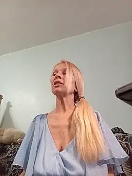 ViktoriaSexi1 online show from 23, 4, 2026