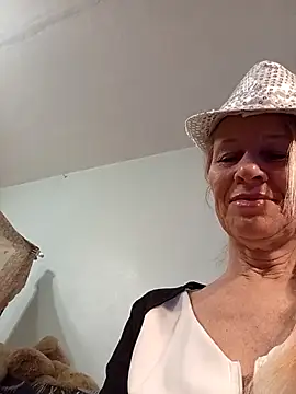 ViktoriaSexi1 online show from 27, 4, 2026