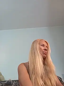 ViktoriaSexi1 online show from 6, 6, 2026