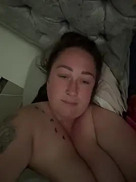 CurvyCatx online show from 29, 4, 2026