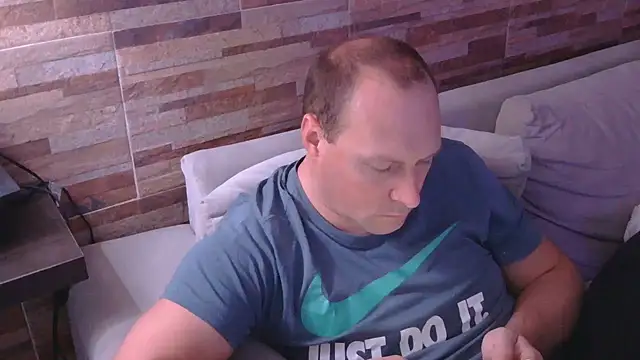 lustonfan online show from 23, 4, 2026