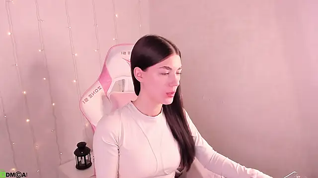 LunaRossaa online show from 23, 4, 2026