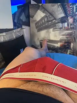 Snapshot of MatthewEmme2121 chatting on 12, 3, 2026 MatthewEmme2121 online show from 12, 3, 2026