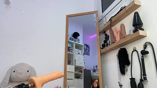 Alissa-Kissa online show from 25, 4, 2026