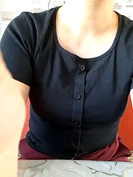 Emi hot1 online show from 24, 4, 2026