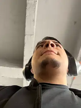 OliverTabordaa online show from 11, 4, 2026